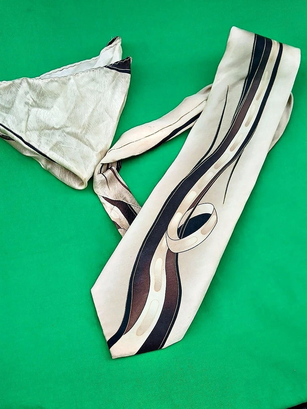 Giorgio Cosani 100% Silk Abstract Tie Set in Cream & Brown.. Vintage